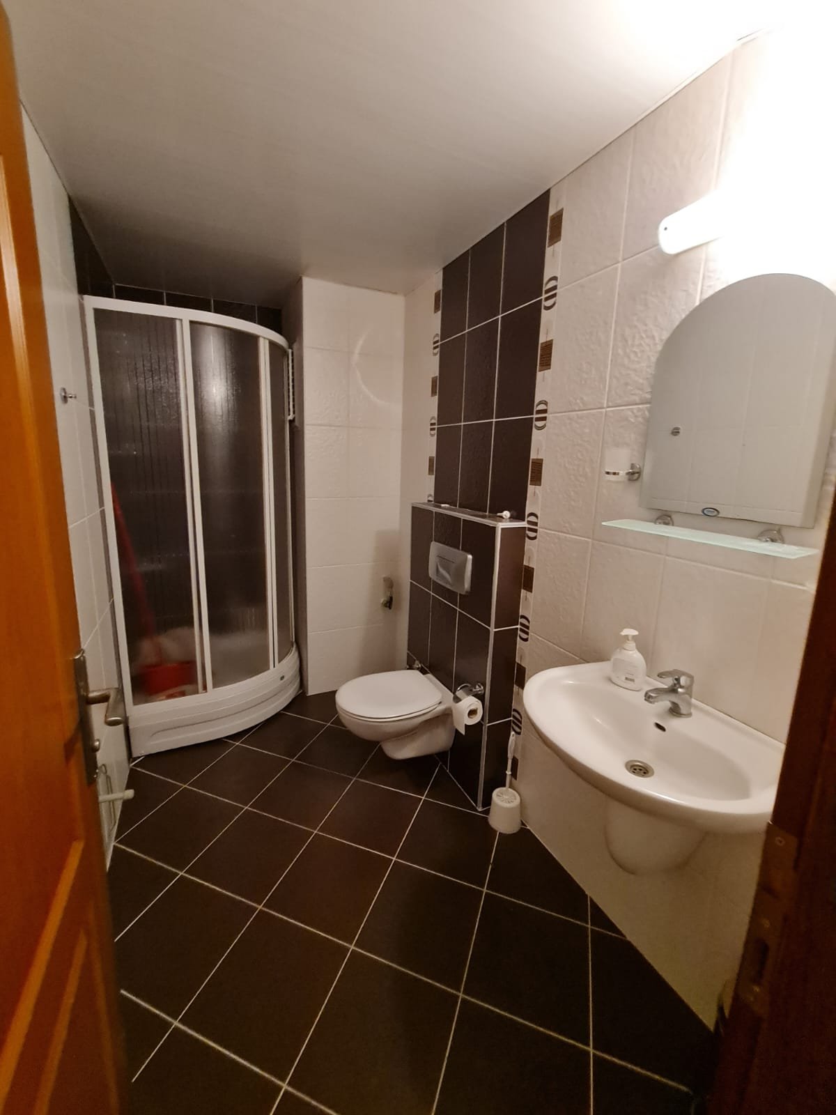 ANTALYA KONYALTI ÖĞRETMENLER EVİ MAHALESİNDE HAVUZLU SİTE İÇİNDE SATILIK DUBLEKS DAİRE