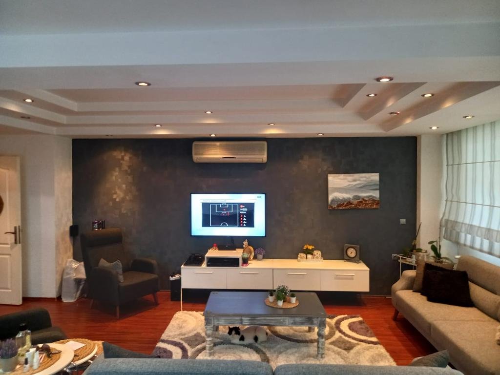 MEYDANKAVAĞIN'DA DOĞALGAZLI, ASANSÖRLÜ SATILIK 3+1 ARAKAT DAİRE