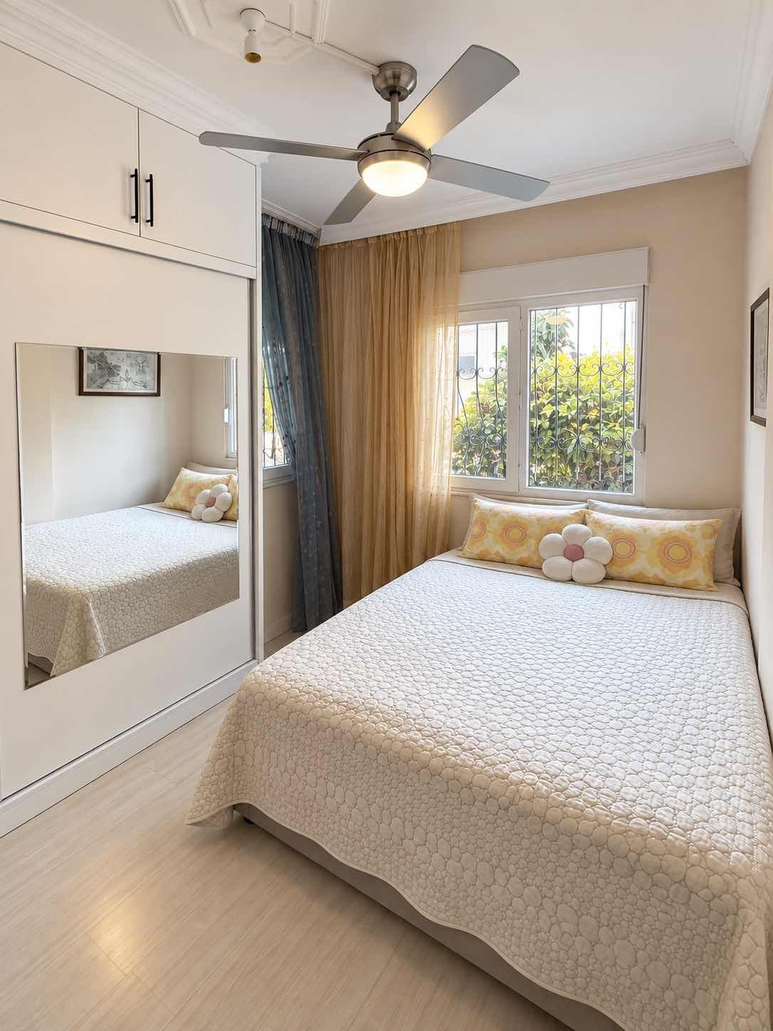 ANTALYA KEPEZ KÜLTÜR MAHALLESİNDE BALKONLU, FERAH 1+1 DAİRE